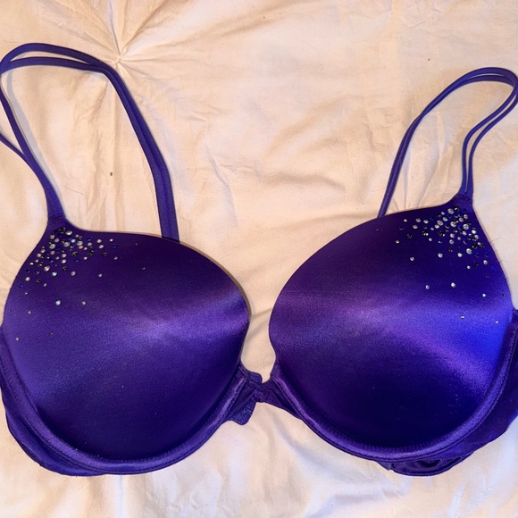 Victoria’s Secret Very Sexy Push Up Bra 36C - Picture 1 of 3